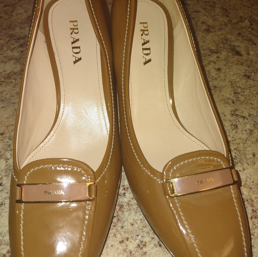 Prada women's shoes sz 37.5 - Picture 1 of 5